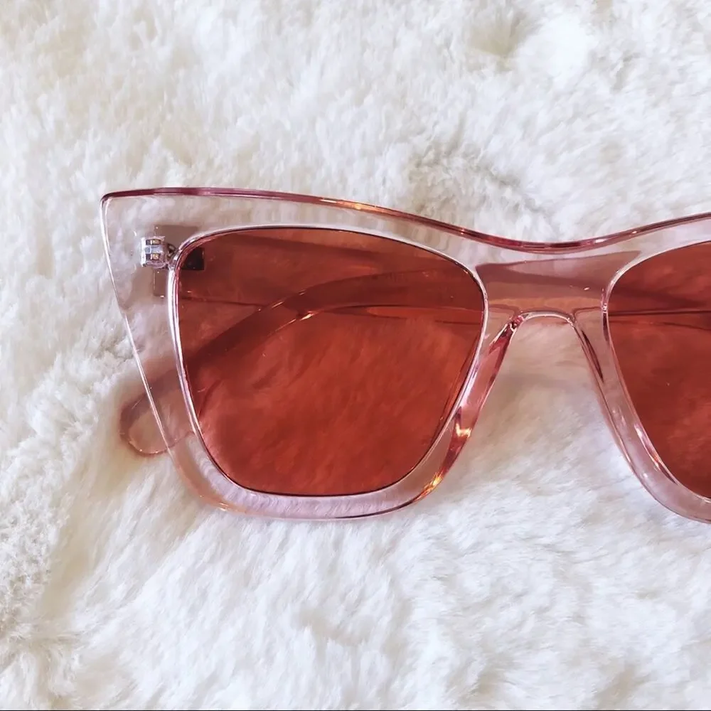 Stylens sophisticated classy